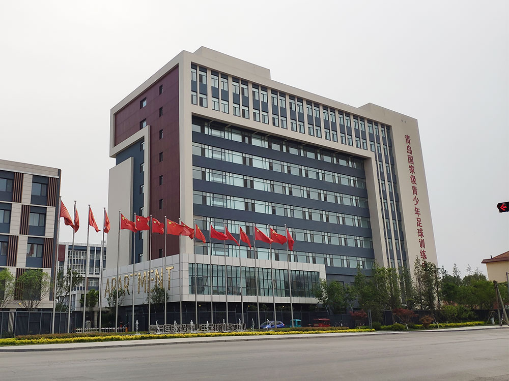 青岛青少�q���球训�l�中心排烟阀工程